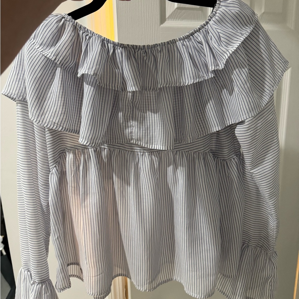 Striped Ruffle Blouse - Picture 2 of 4